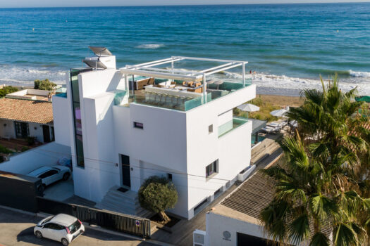 Samostatná vila – 6 ložnic – Estepona