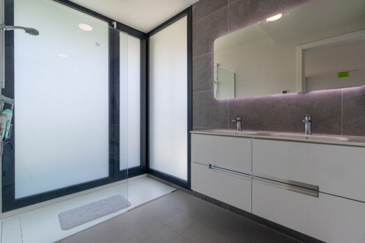 4 Bed Detached Villa for sale in Manilva, Costa del Sol