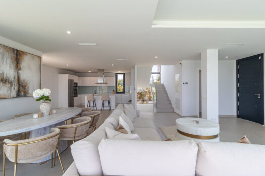 4 Bed Detached Villa for sale in Manilva, Costa del Sol