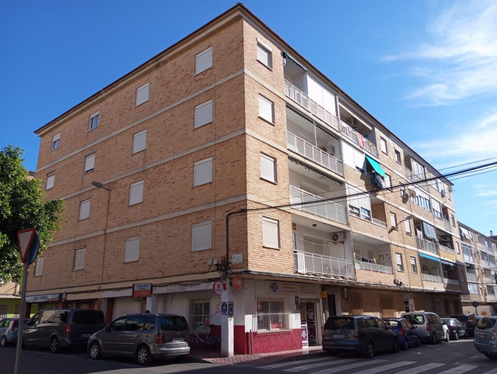 Prodej 3+1 600 metrů od moře Torrevieja. 6 23