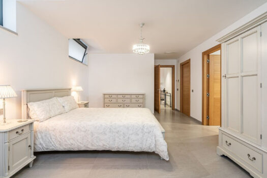 Samostatně stojící vila se 4 ložnicemi na prodej v Mijas, Costa del Sol