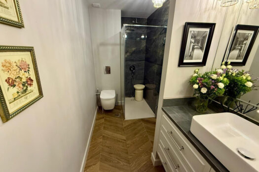 Apartmán se 3 ložnicemi ve středním patře na prodej ve Fuengirole, Costa del Sol