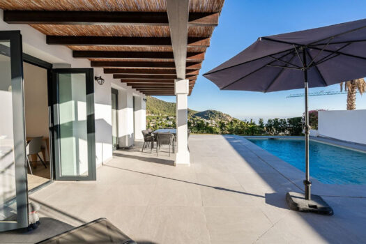 Samostatně stojící vila se 4 ložnicemi na prodej v Mijas, Costa del Sol