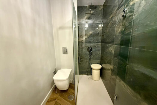 Apartmán se 3 ložnicemi ve středním patře na prodej ve Fuengirole, Costa del Sol