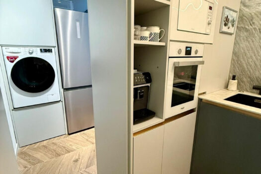 Apartmán se 3 ložnicemi ve středním patře na prodej ve Fuengirole, Costa del Sol