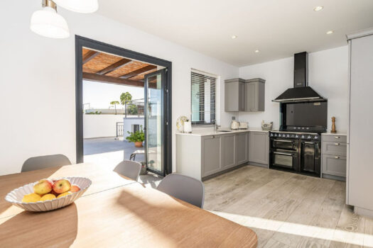 Samostatně stojící vila se 4 ložnicemi na prodej v Mijas, Costa del Sol