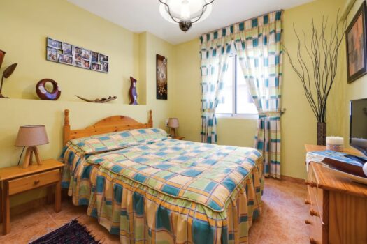 Apartmán se dvěma ložnicemi a bazénem v Nueva Torrevieja.