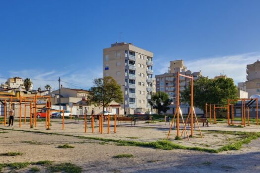 Apartmán se dvěma ložnicemi a bazénem v Nueva Torrevieja.