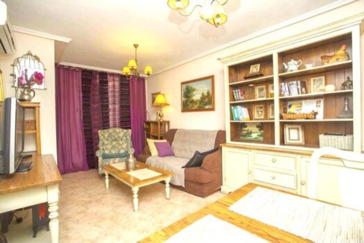 3 Bed Middle Floor Apartment for sale in Benalmadena Costa, Costa del Sol