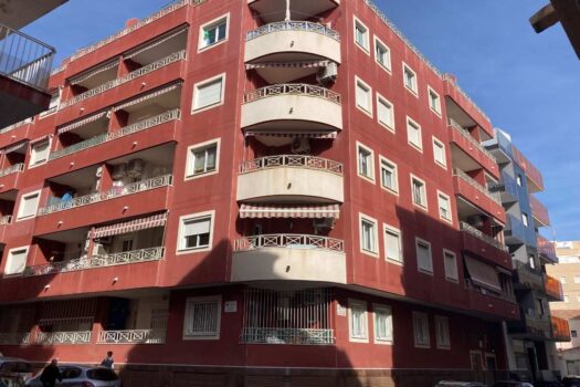 3 Bed Middle Floor Apartment for sale in Benalmadena Costa, Costa del Sol