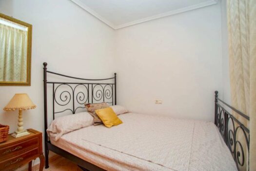 3 Bed Middle Floor Apartment for sale in Benalmadena Costa, Costa del Sol