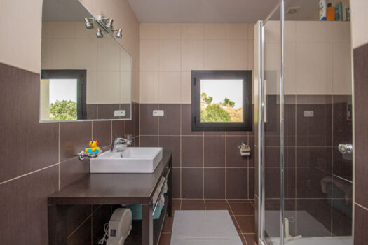 4 Bed Detached Villa for sale in La Mairena, Costa del Sol