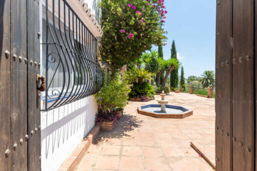 5 Bed Detached Villa for sale in Mijas, Costa del Sol