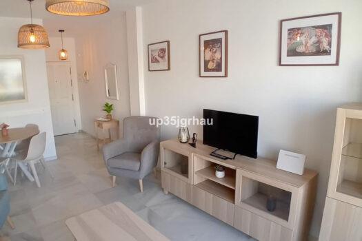 2 Bed Middle Floor Apartment for sale in Estepona, Costa del Sol