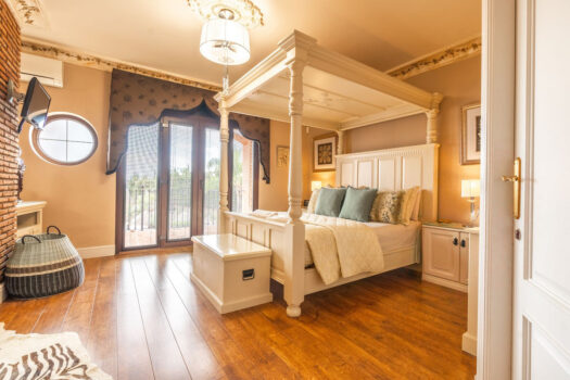 7 Bed Detached Villa for sale in Benalmadena Costa, Costa del Sol