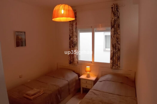 2 Bed Middle Floor Apartment for sale in Estepona, Costa del Sol