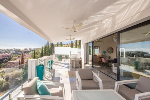 4 Bed Detached Villa for sale in La Mairena, Costa del Sol