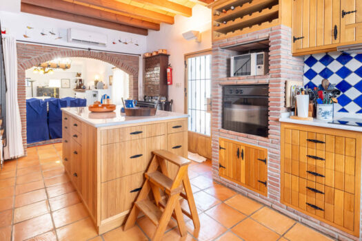 5 Bed Detached Villa for sale in Mijas, Costa del Sol