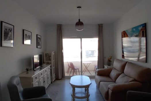 2 Bed Middle Floor Apartment for sale in Estepona, Costa del Sol