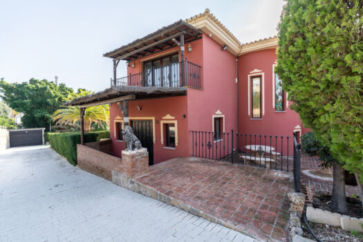 7 Bed Detached Villa for sale in Benalmadena Costa, Costa del Sol