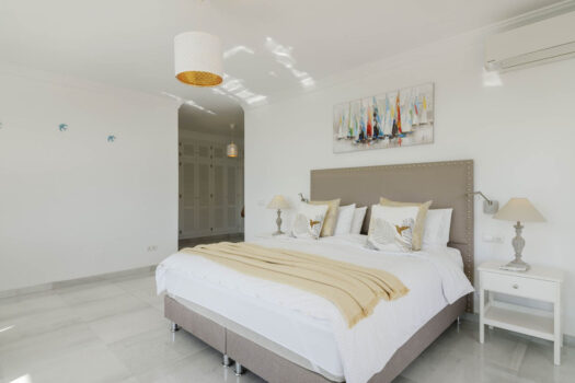 Samostatná vila – 4 ložnice – Mijas