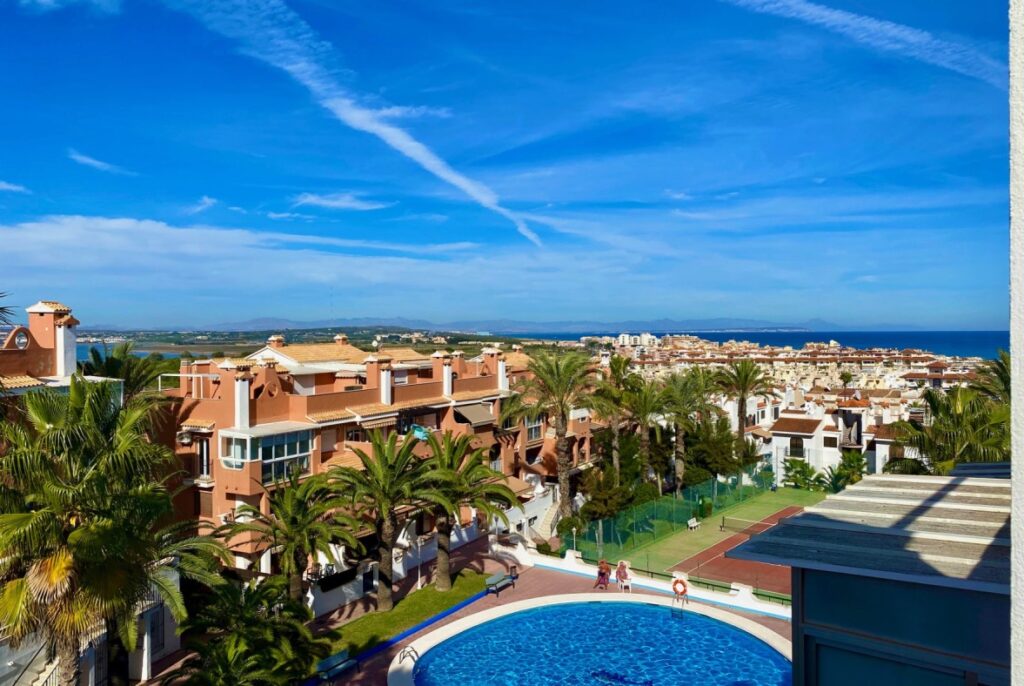 Apartmány s bazénem na Costa Blanca – prodej nemovitostí ve Španělsku