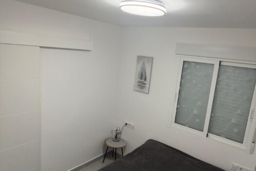 Prodej zrekonstruovaného bytu v Torrevieja – 2 ložnice, balkon a bazén