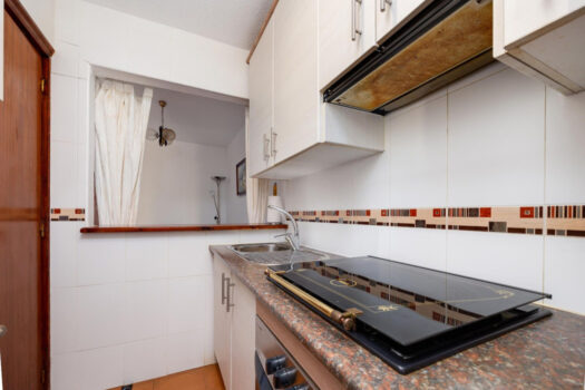 Světlý apartmán se 2 ložnicemi a terasou, 300 m od pláže – La Mata