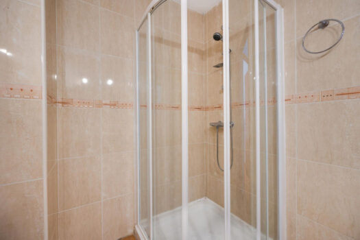 Světlý apartmán se 2 ložnicemi a terasou, 300 m od pláže – La Mata