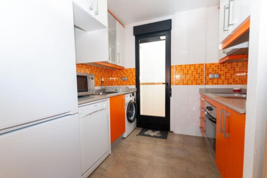 Zrekonstruovaný apartmán se 2 ložnicemi, 200 m od pláže – La Mata