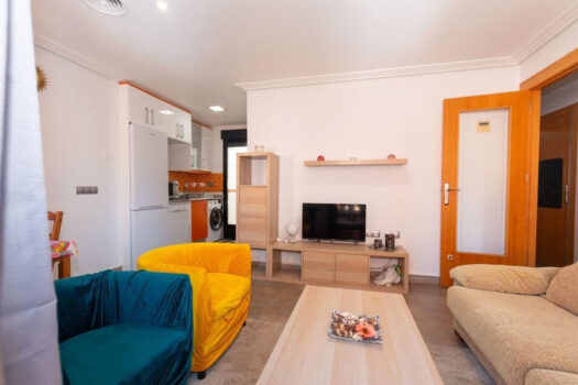 Zrekonstruovaný apartmán se 2 ložnicemi, 200 m od pláže – La Mata