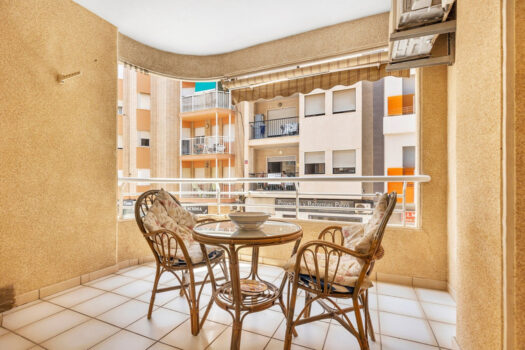 Apartmán se 2 ložnicemi a slunnou terasou v centru La Maty