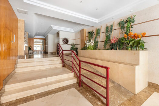 Apartmán se 2 ložnicemi a slunnou terasou v centru La Maty