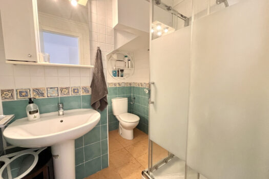 Řadový dům se 2 ložnicemi a garáží, 50 m od pláže – La Mata