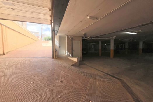 Řadový dům se 2 ložnicemi a garáží, 50 m od pláže – La Mata