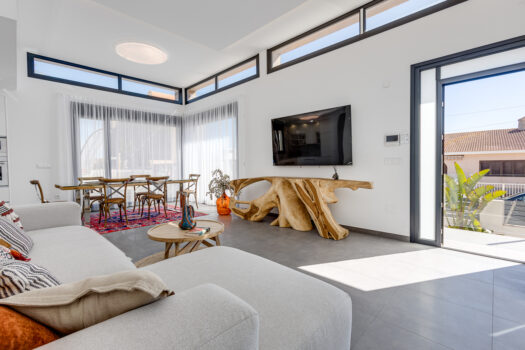 Moderní vila se 4 ložnicemi a výhledem na moře, 60 m od pláže – La Mata