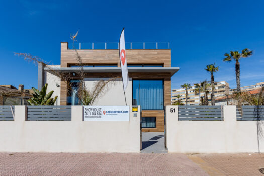 Moderní vila se 4 ložnicemi a výhledem na moře, 60 m od pláže – La Mata